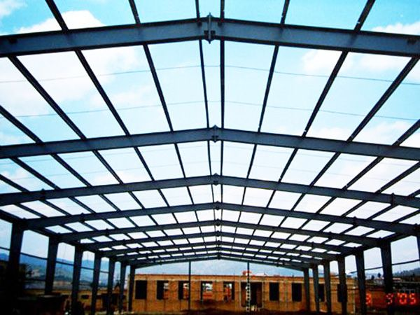 【一建網(wǎng)架】鋼結(jié)構(gòu)構(gòu)件的運(yùn)輸、卸車(chē)、存放要求